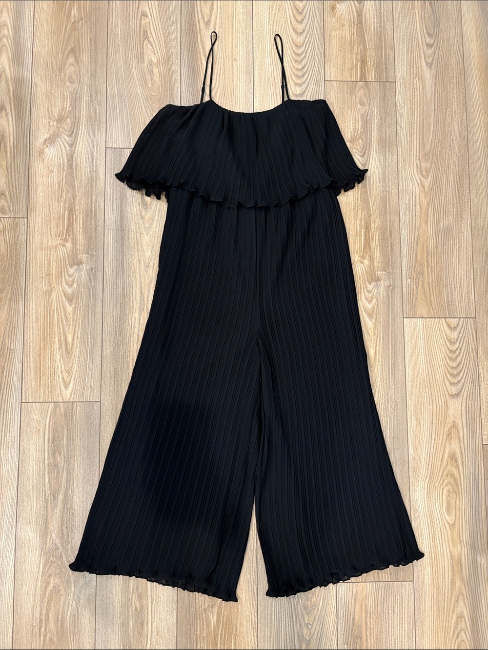 Gianni Bini Black Pleated Off-Shoulder Jumpsuit with straps